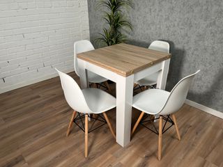 MESA EXTENSIBLE *FEROE* + 4 SILLAS  ¡NUEVAS!