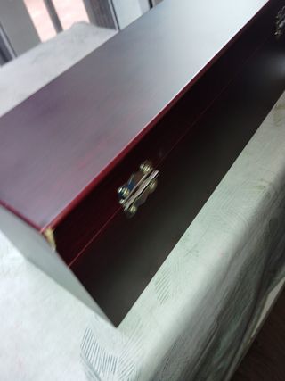 Caja accesorios para enófilos. Vinoteca