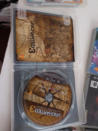 PS3, accesorios y juegos