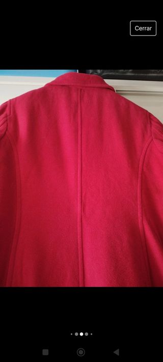 Abrigo rojo lana virgen 