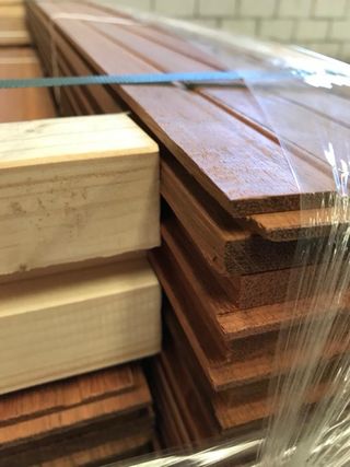 Ultimos 200 m2 Tarima maciza Jatoba 140 x 22