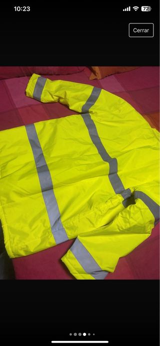 Anorak abrigo amarillo