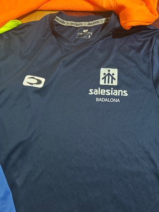 Equipacion de deporte futbol Salesians Badalona