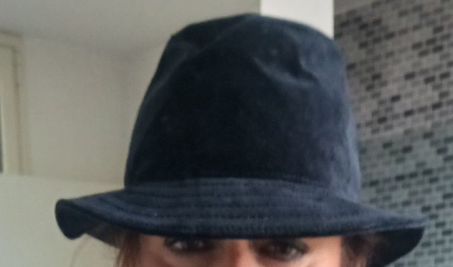 Cappello velluto nero