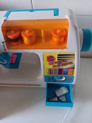 Maquina coser de juguete