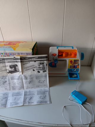 Maquina coser de juguete