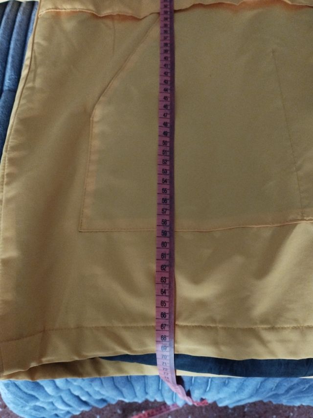 Abrigo capucha amarillo S