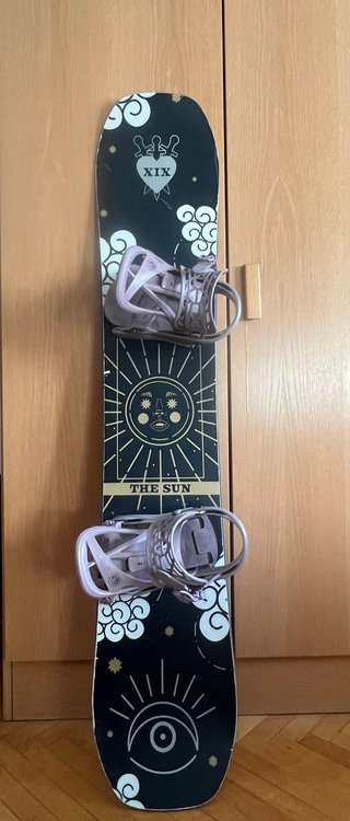 Snowboard Aperture 139cm + attacchi Burton