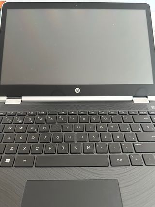 Ordenador portatil HP pavilion tactil