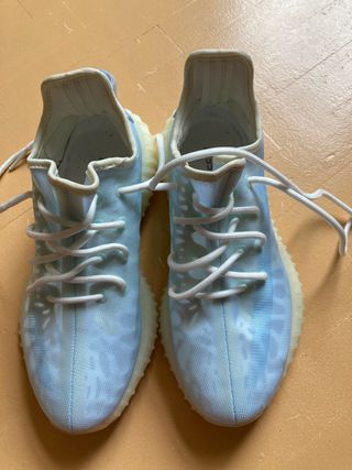 Yeezy Boost 350 V2 Mono Ice