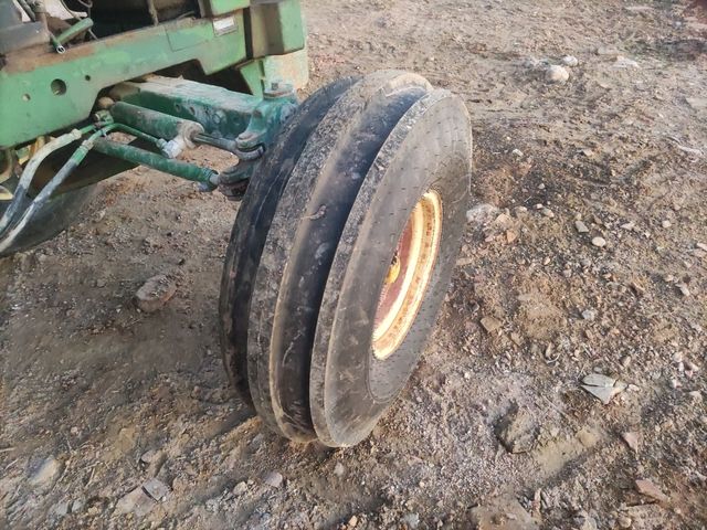 Tractor John Deere 3140