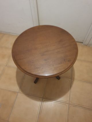 Mesita de esquina redonda de color mar