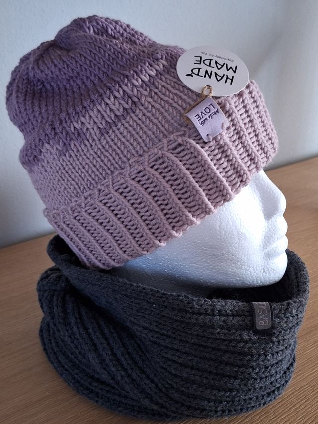 Berretto in lana fatto a mano