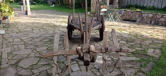 CARRO ANTIGUO MADERA