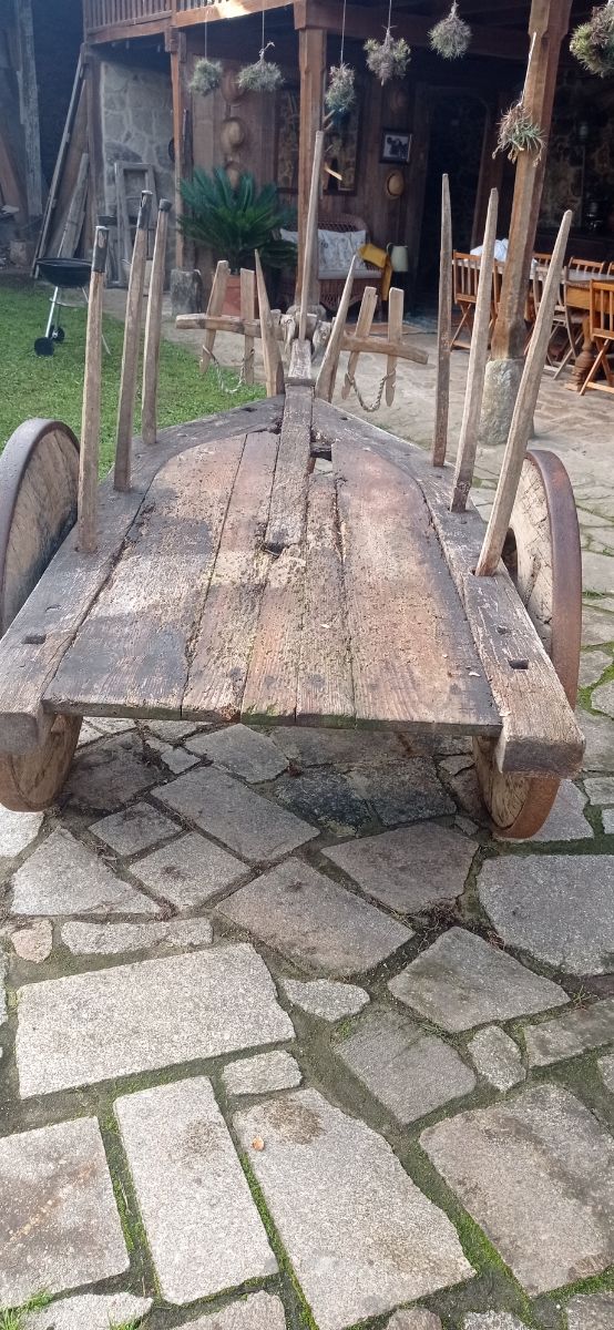 CARRO ANTIGUO MADERA