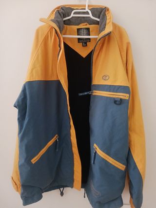 Chaqueta snowboard y nieve