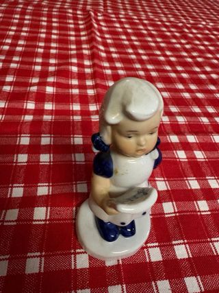 Statuetta di ceramica