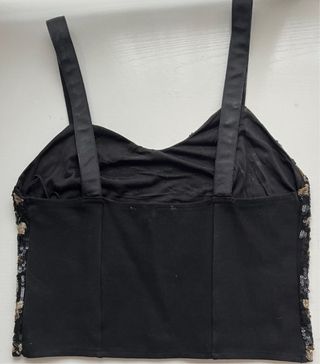 Top de lentejuelas de Zara. Talla L.