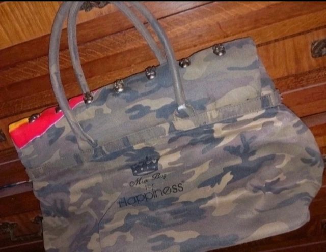 Mia Camo bag borchie