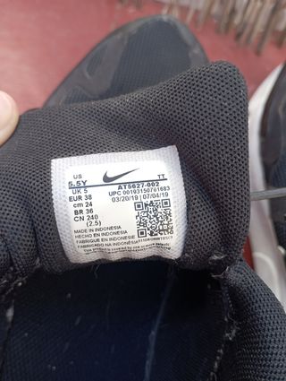 Nike Air Max 200 negras