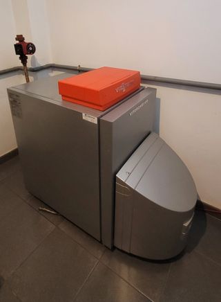 Caldera gasoil marca Viessman + deposito