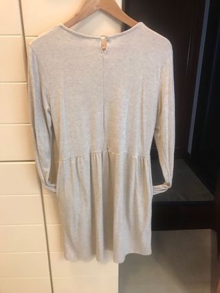 Vestido de punto beige Valentina con bolsillos