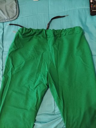 Pantalón chándal verde