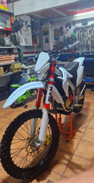 HM minarelli competición