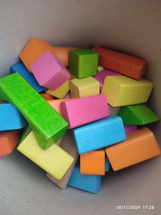 Piezas construcción de madera