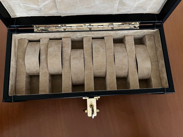 Caja para seis relojes cuero negro