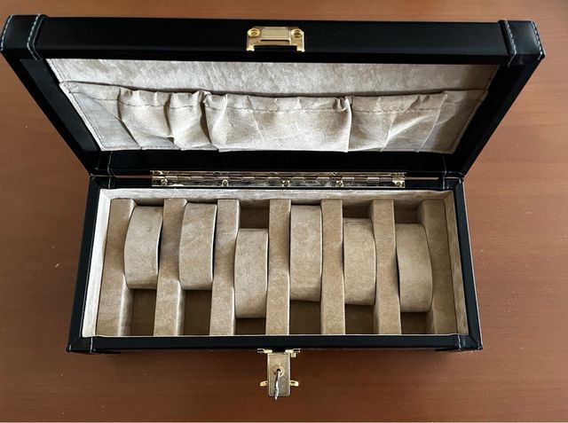Caja para seis relojes cuero negro
