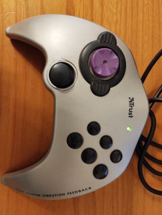 TRUST Gamepad Sight Fighter Vibration Feedback usb