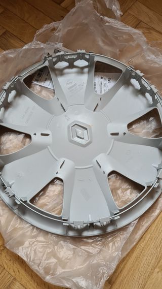  Tapacubos renault megane 15 " nuevo