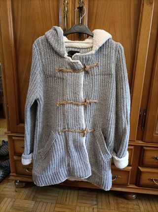 Chaqueta de lana y borreguito Zara