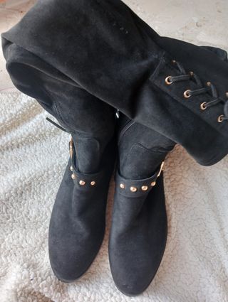 OFERTON.  botas por encima de la rodilla