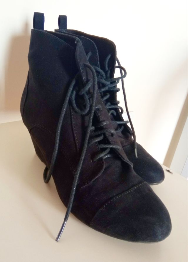 Botines de ante Zara