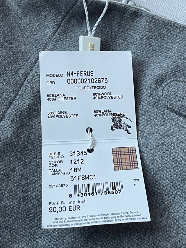 Pantalon gris Burberry Baby 18 meses