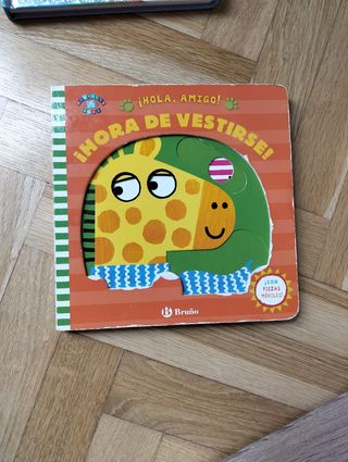 Cuento Hola Amigo, Hora de vestirse
