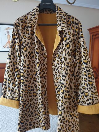 Gabardina reversible .chollo 20 eu.