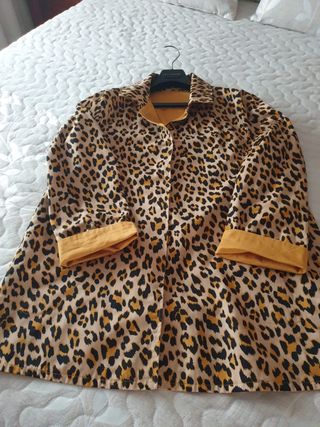 Gabardina reversible .chollo 20 eu.