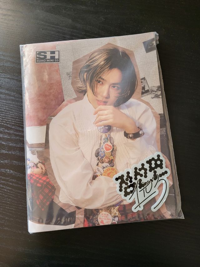 SUHO 1 to 3 photobook (? ver.)