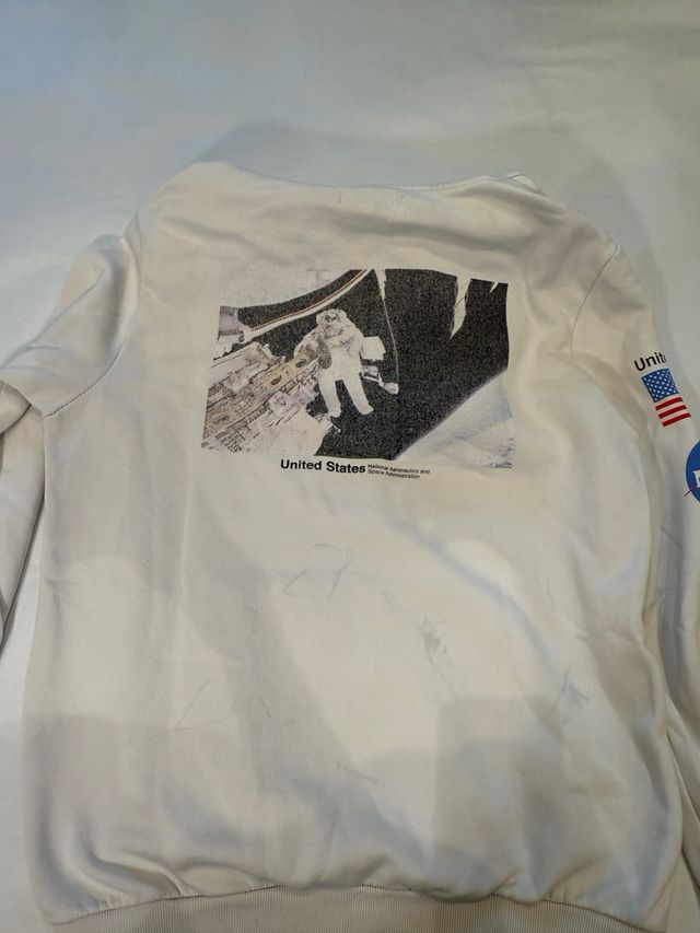 Bershka NASA sudadera