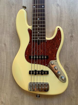 Clover Aperion 6 Basso classico