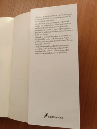 Libro " Bajo bandera enemiga"