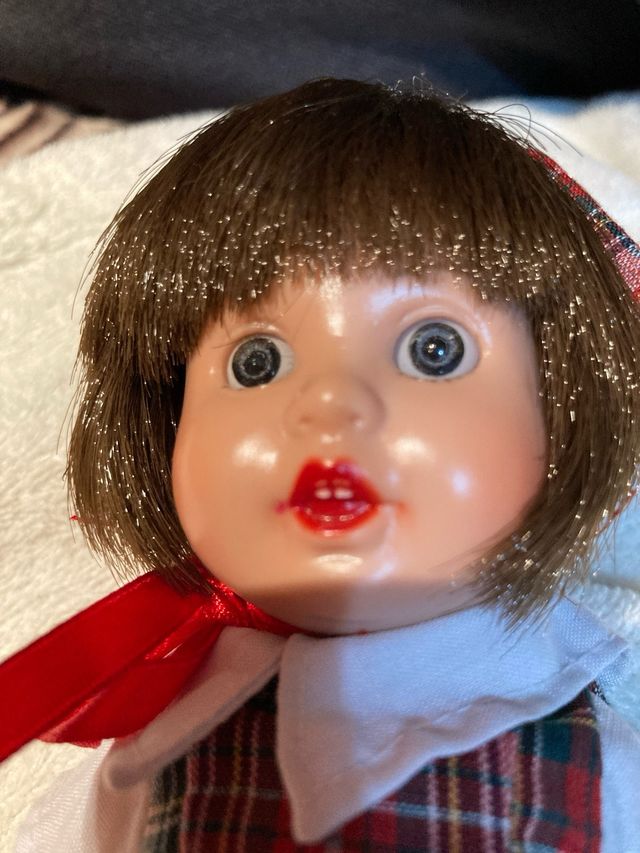 Mariquita Perez y dos vestidos nuevo tido