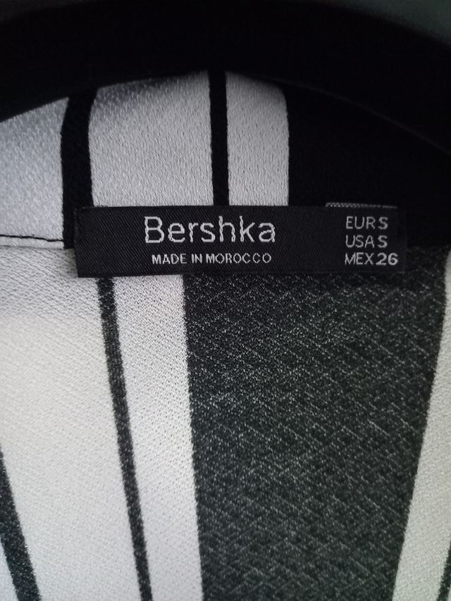 Body camicia bianca righe nere Bershka