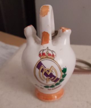 Llavero botijo del REAL MADRID
