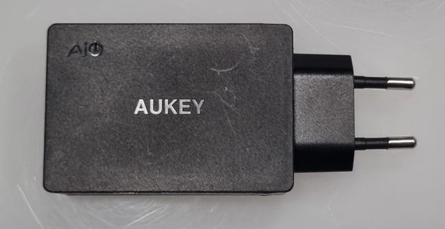 Caricatore usb Aukey