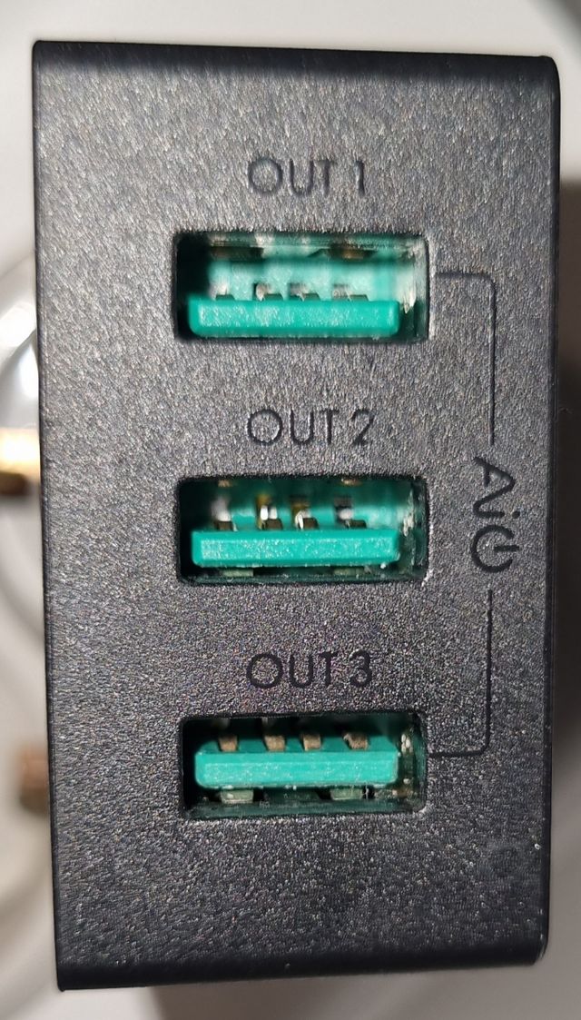 Caricatore usb Aukey