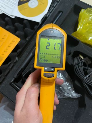 Fluke 574 infrared thermometer